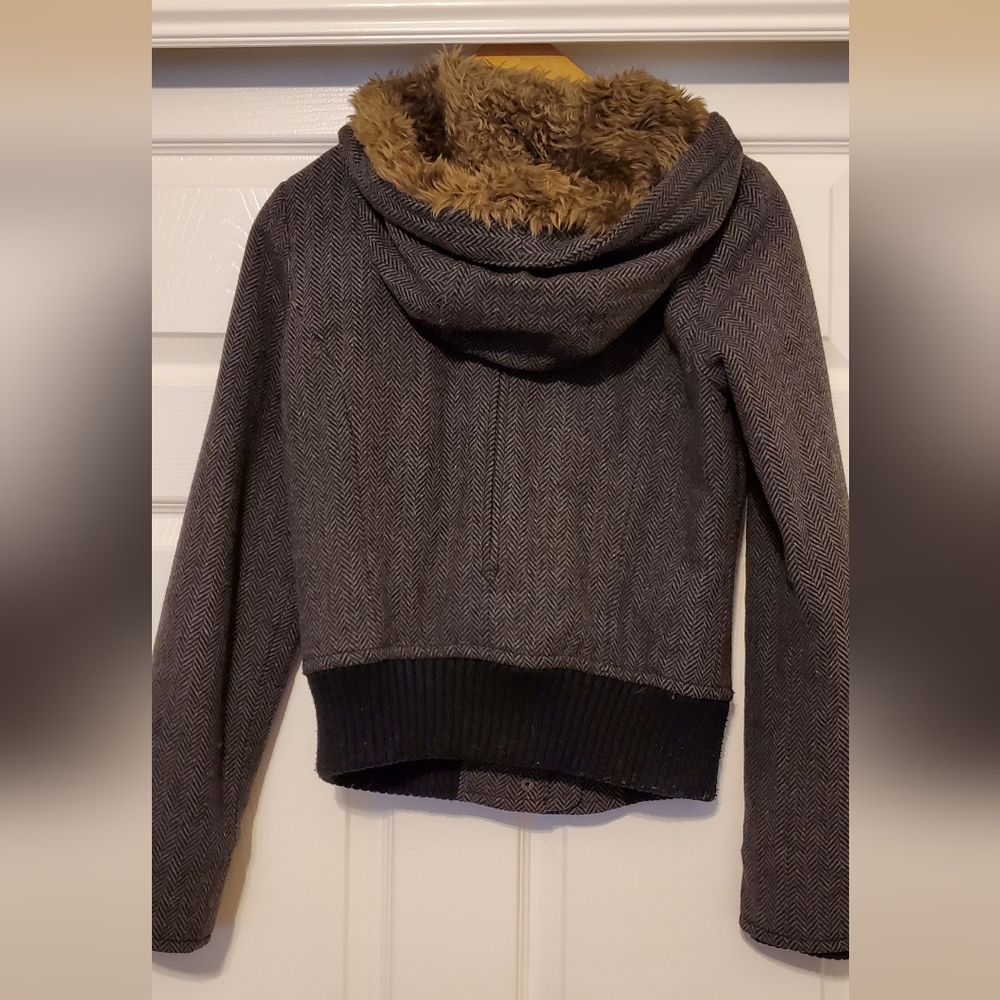 AE Crop Herringbone Jacket - Picture 5 of 5